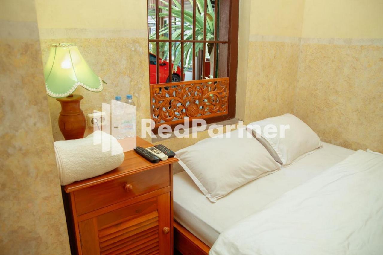 Hotel Flamboyan Asri Syariah Mitra Reddoorz Near Kampung Inggris Pare Exteriér fotografie